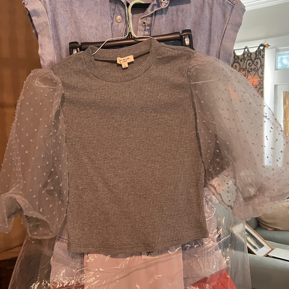 Sweater puff sleeve top